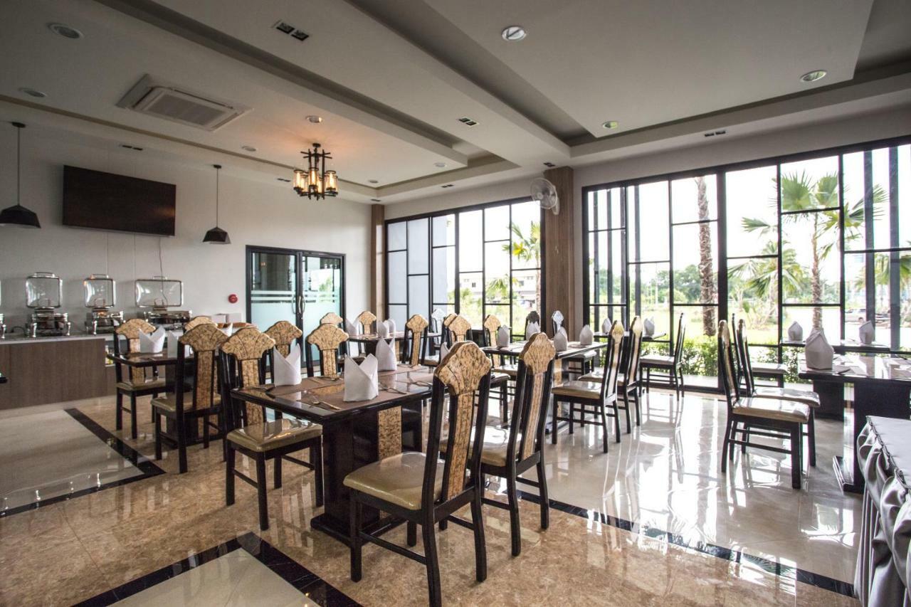 Eireann Boutique Hotel Prakhon Chai Exterior foto